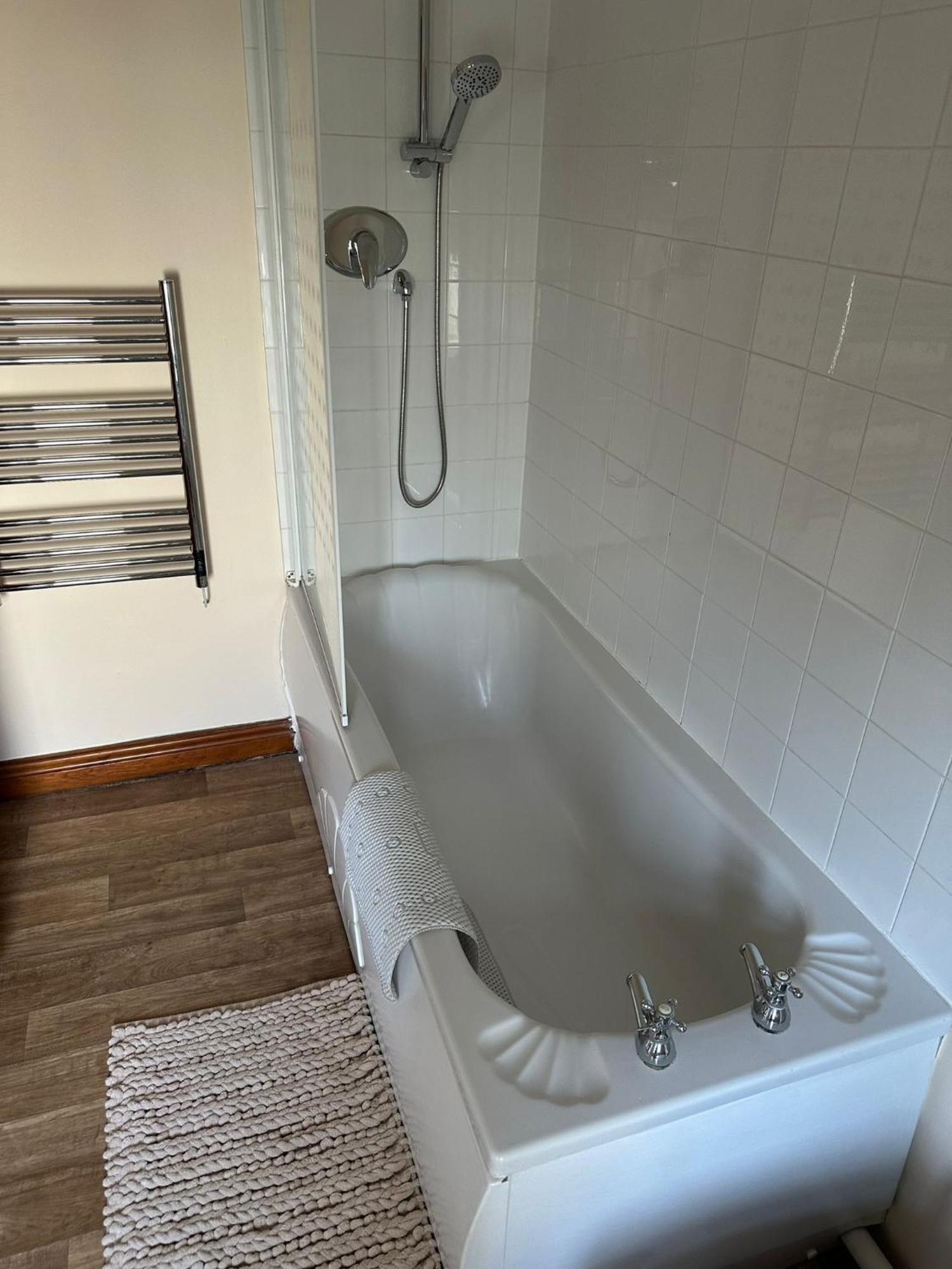 4 Foundry House Villa โคลฟอร์ด ภายนอก รูปภาพ
